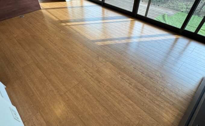 【施工後】埼玉県春日部市 ご入居中戸建て Ｋ様邸 ワンニャンすべらんフロアコーティング施工事例 ワンニャンすべらんフロアコーティング施工済み