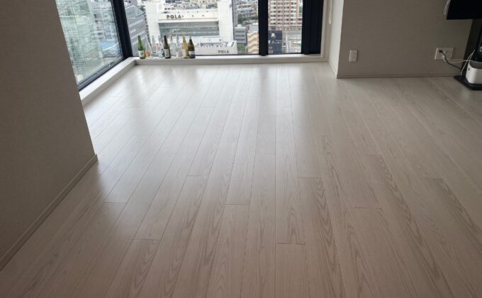 【施工前】東京都中央区 ご入居中マンション Ｎ様邸 ワンニャンすべらんフロアコーティング施工事例 施工前の状態