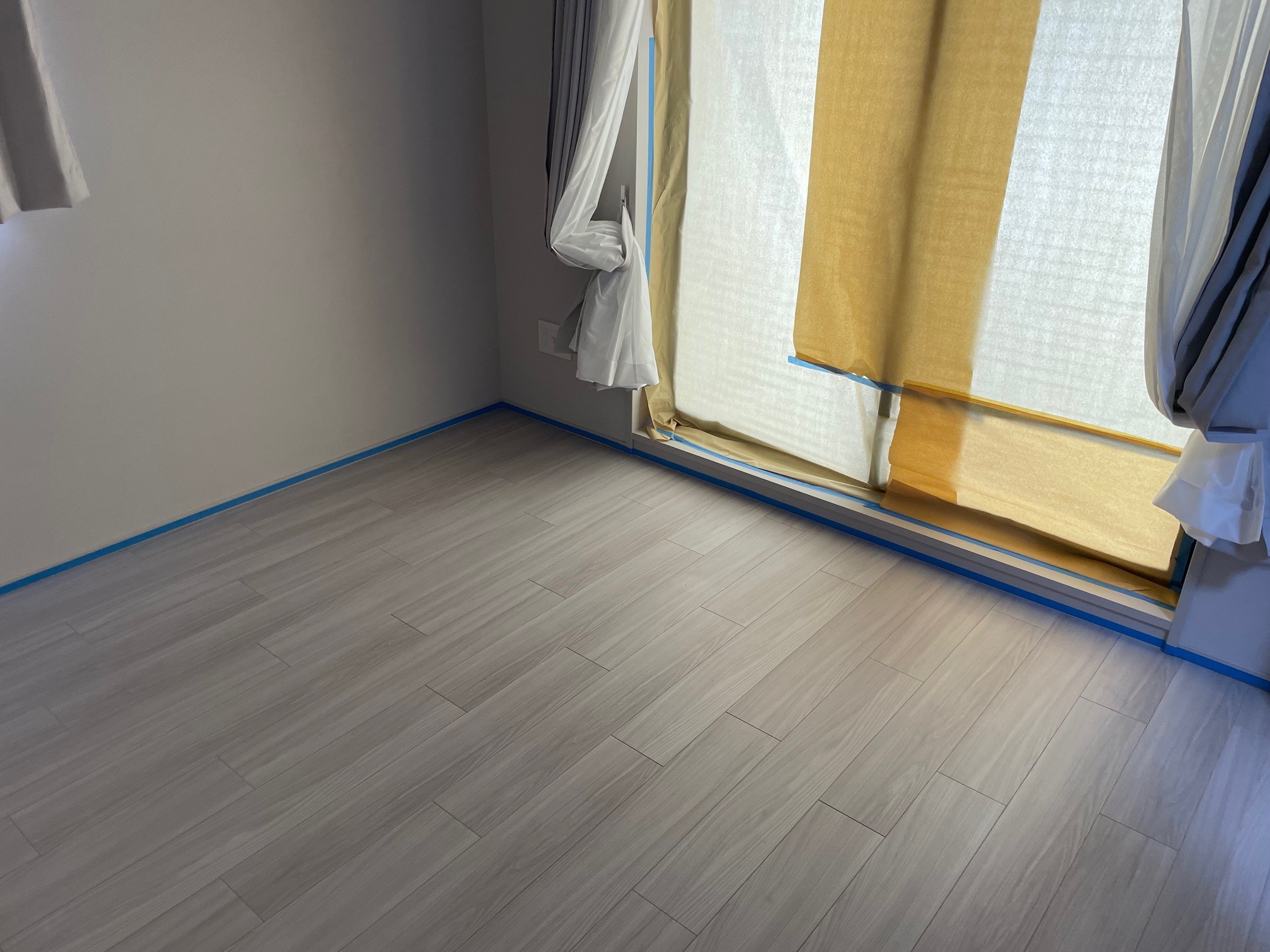 【施工後】板橋区フロアコーティングの施工後の床｜東京都板橋区のご新築マンションにワンニャンすべらんを施工した滑り止めマット仕上げ
