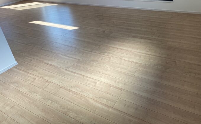 【施工前】東京都世田谷区 ご新築戸建て Ｏ様邸 ワンニャンすべらんフロアコーティング施工事例 施工前の状態