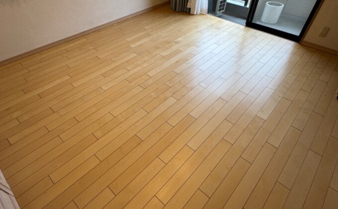 【施工前】東京都世田谷区 ご入居中マンション Ａ様邸 ワンニャンすべらんフロアコーティング施工事例 施工前の状態