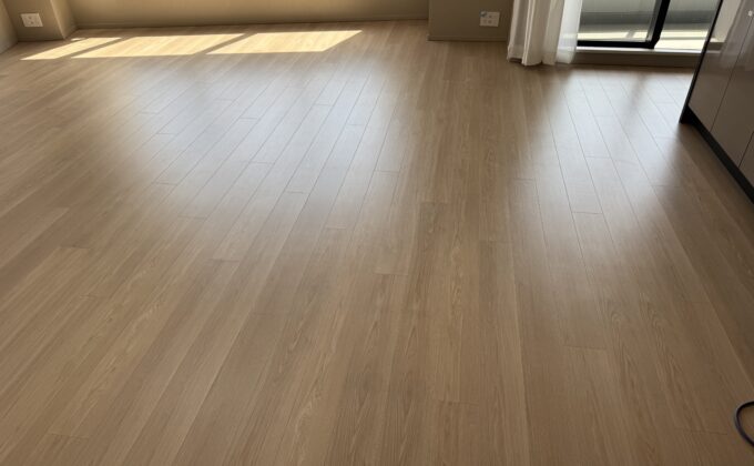 【施工後】東京都目黒区 ご新築マンション Ｄ様邸 ワンニャンすべらんフロアコーティング施工済み