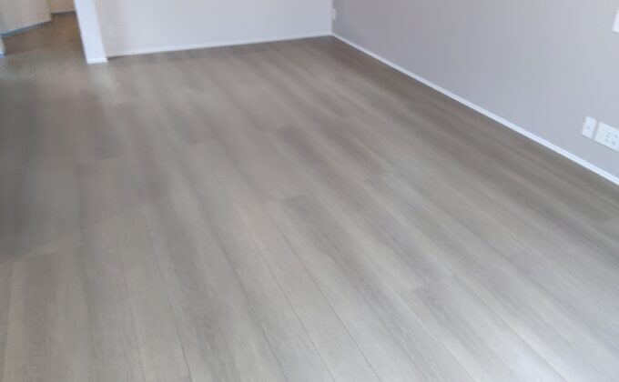 【施工前】東京都八王子市 ご新築戸建て Ｗ様邸 ワンニャンすべらんフロアコーティング施工事例 施工前の状態