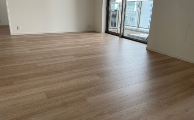 【施工前】神奈川県横浜市 ご新築マンション Ｋ様邸 ワンニャンすべらんフロアコーティング施工事例 施工前の状態