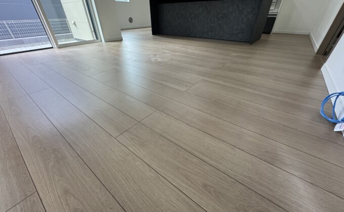 【施工前】神奈川県厚木市 ご新築戸建て Ｍ様邸 ワンニャンすべらんフロアコーティング施工事例 施工前の状態