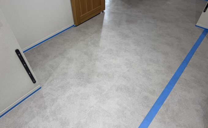 【施工前】神奈川県平塚市 ご入居中戸建て Ｉ様邸 ワンニャンすべらんフロアコーティング施工事例 施工前の状態