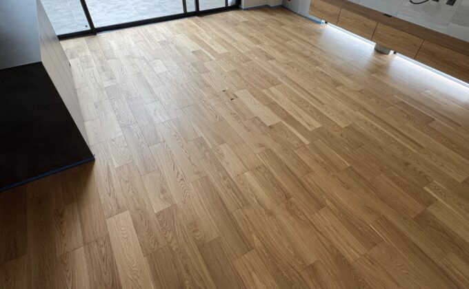 【施工前】神奈川県横浜市 ご新築戸建て Ｓ様邸 ワンニャンすべらんフロアコーティング施工事例 施工前の状態