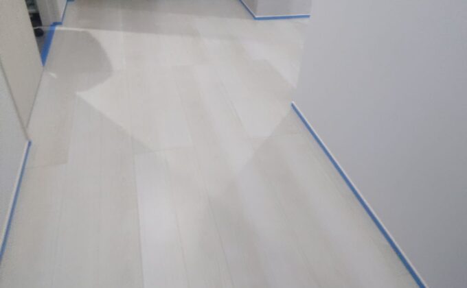 【施工前】埼玉県草加市 ご入居中戸建て Ｓ様邸 ワンニャンすべらんフロアコーティング施工事例 施工前の状態