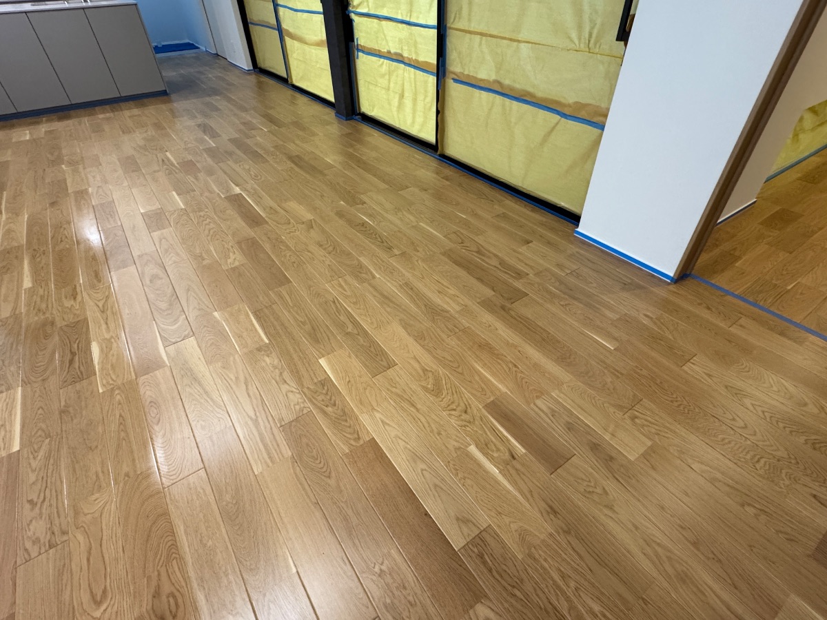 【施工後】品川区フロアコーティングの施工後の床｜東京都品川区のご新築戸建てにワンニャンすべらんを施工した滑り止めマット仕上げ